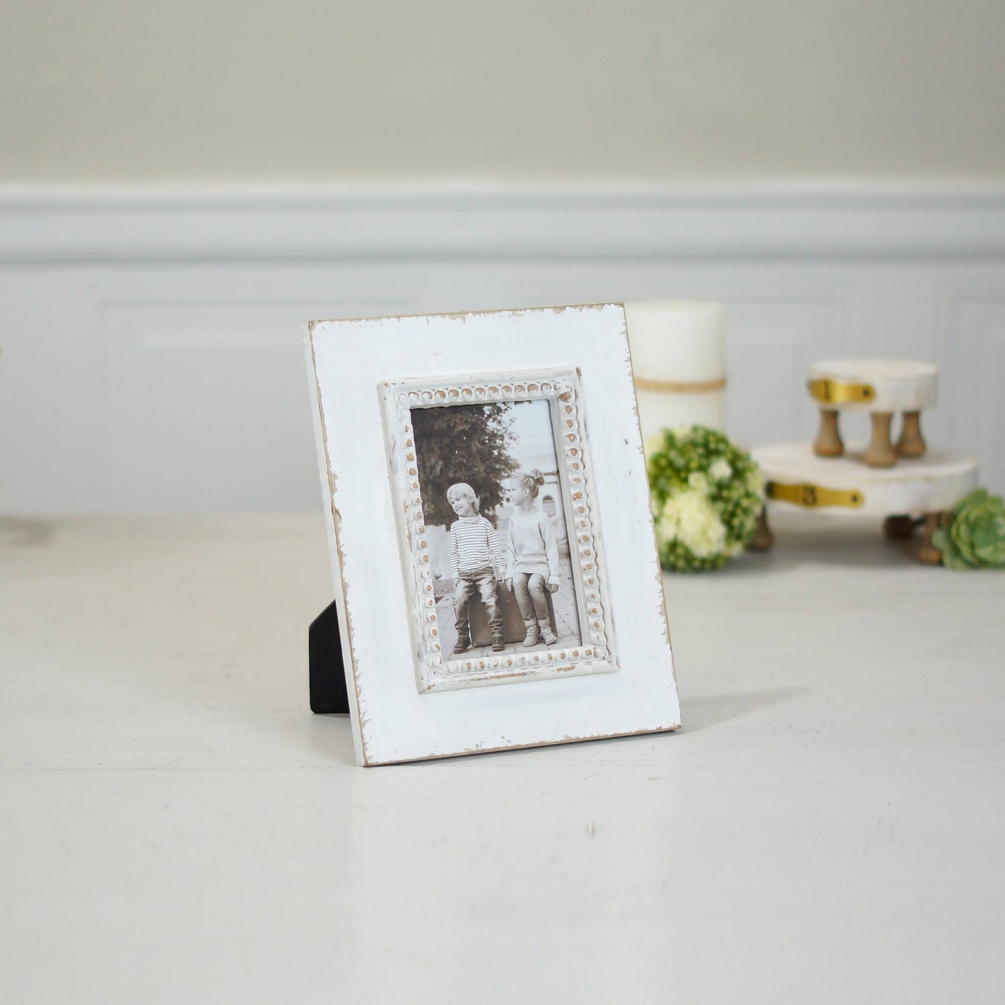 VIP Wood 9.5 in. White 4x6 Photo Frame
