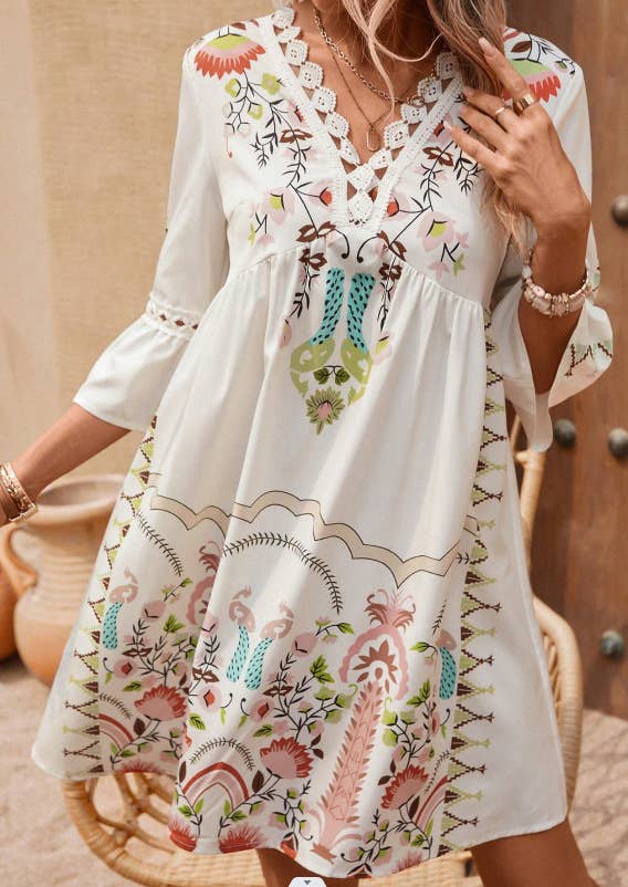 V-Neck Lace Panel Casual Vintage Print Dress