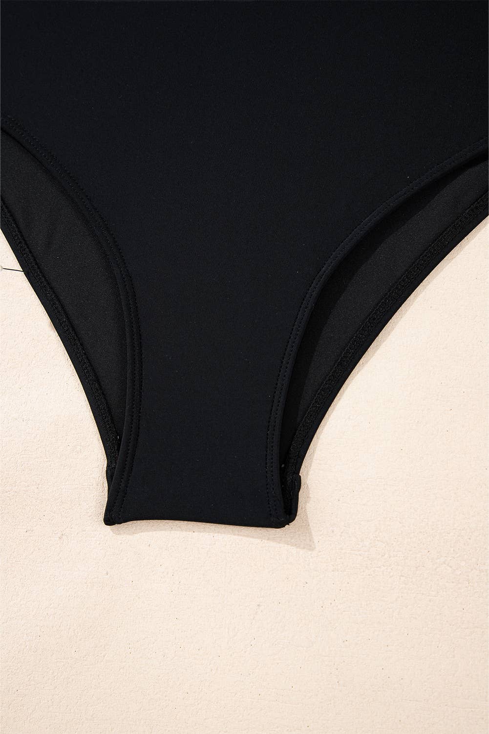 Colorblock Edge Belted One Piece Swimsuit (S-XL)