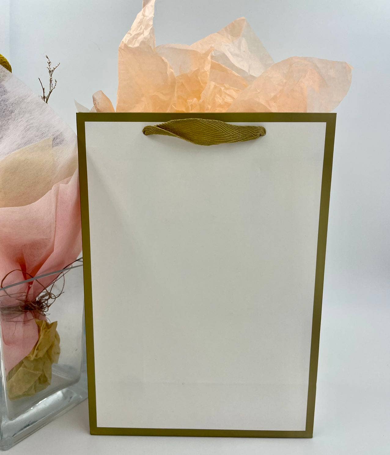 White with Gold border gift bag w/free tissue , pack of 20