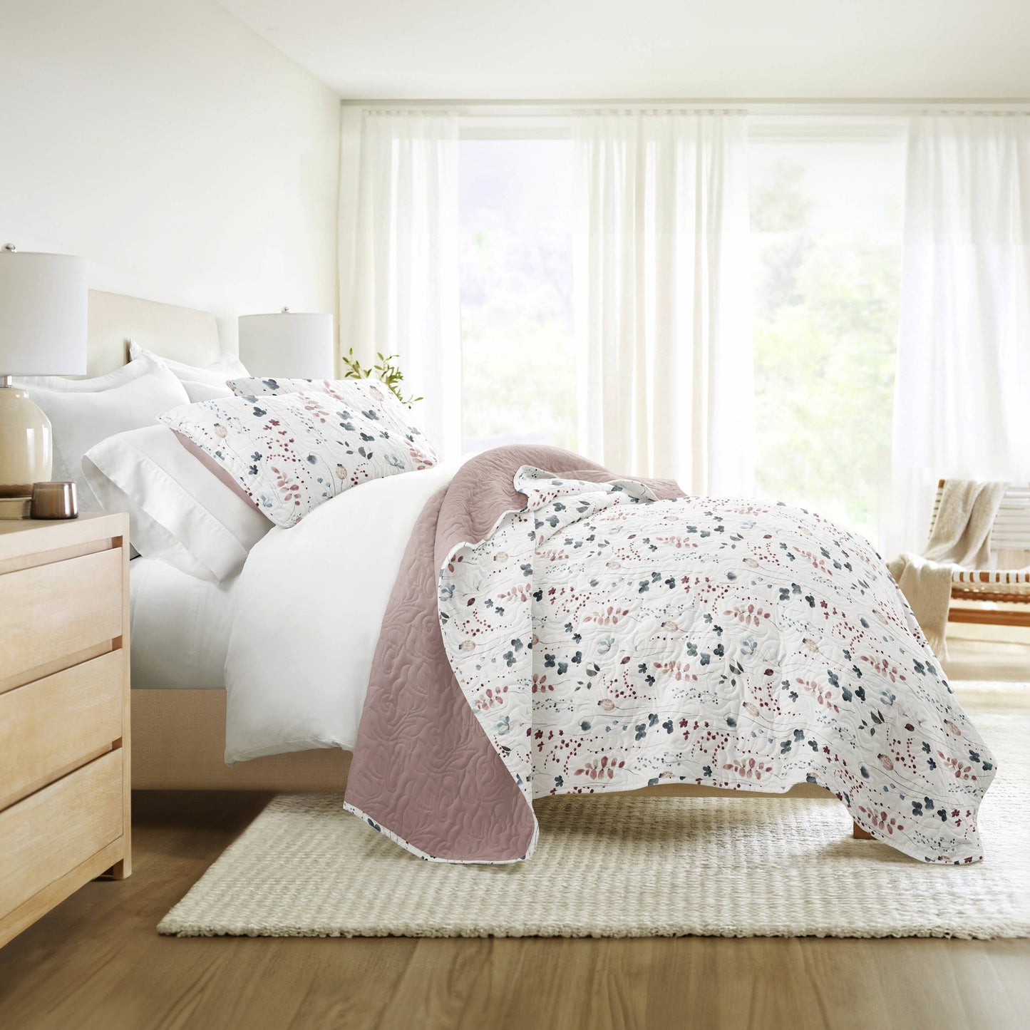 Poppy Bloom All Season Patterned Reversible Quilt Set