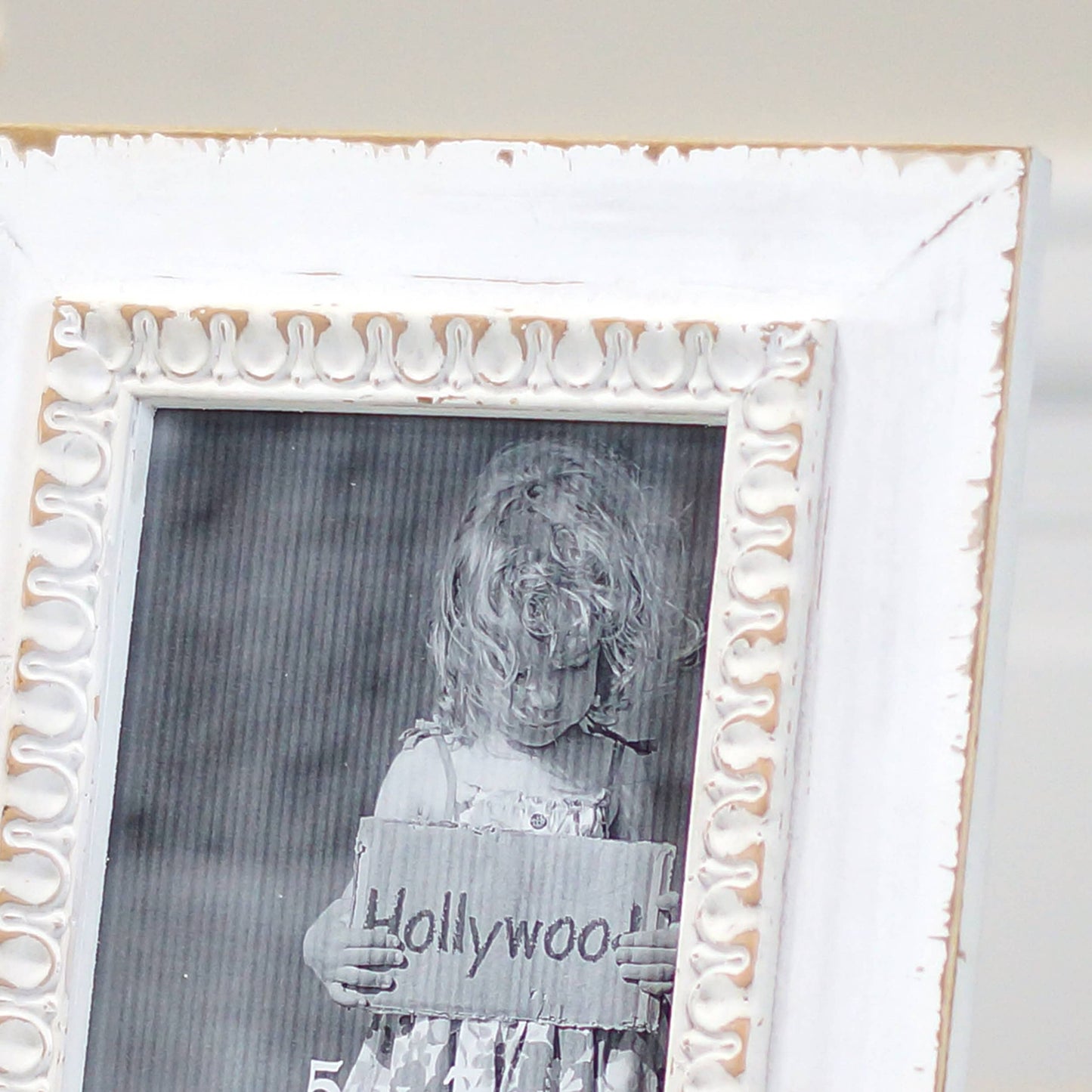 Wood 10.5 in. White 5x7 Photo Frame