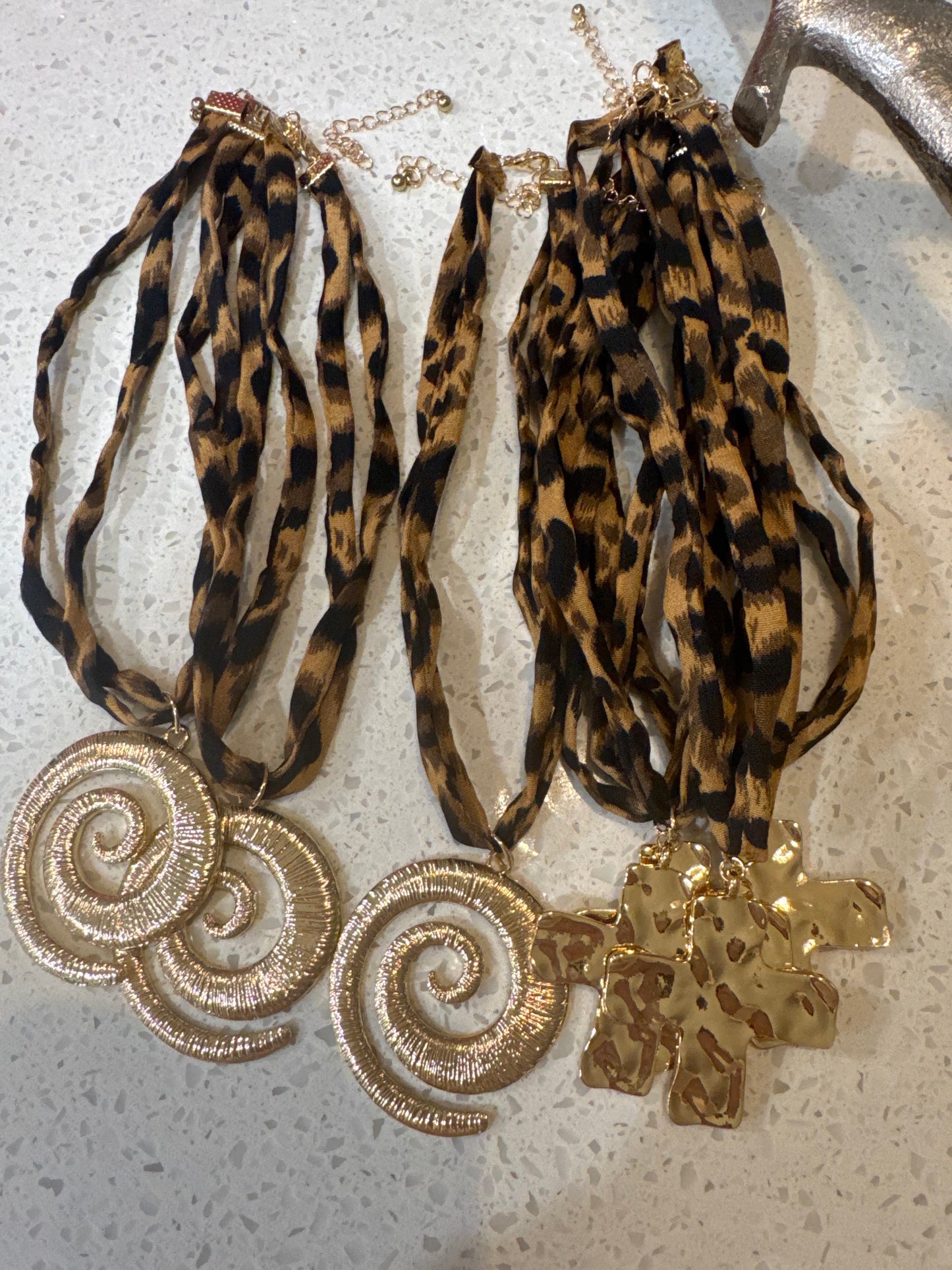 Elegant Scarf Necklace w/gold