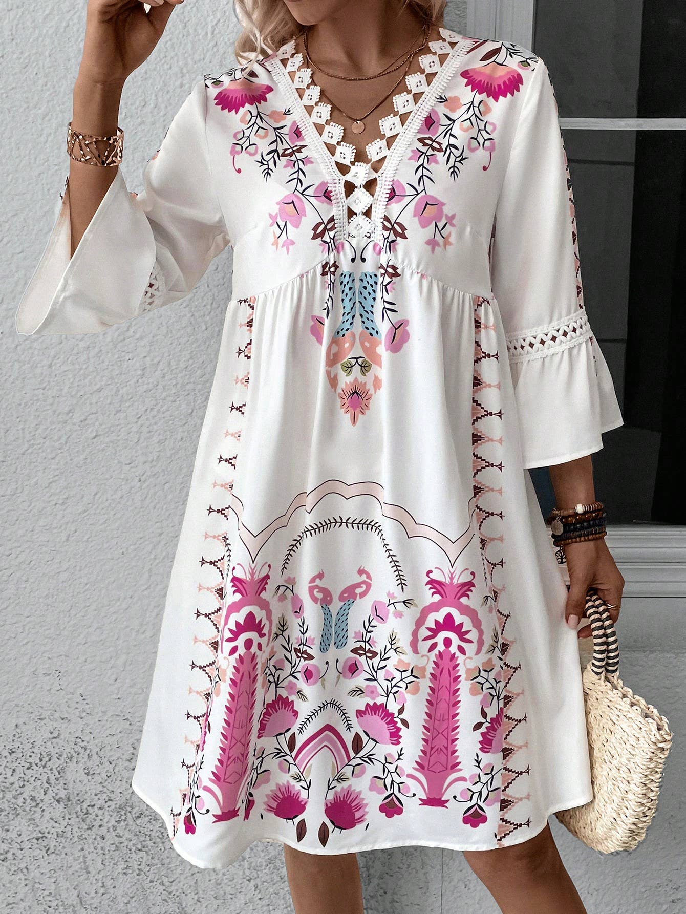 V-Neck Lace Panel Casual Vintage Print Dress
