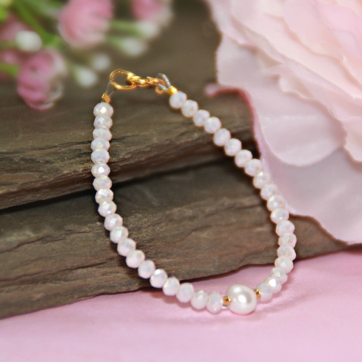 Opaque Pink and Pearl Infant 4.5" Bracelet   CJ-146-4