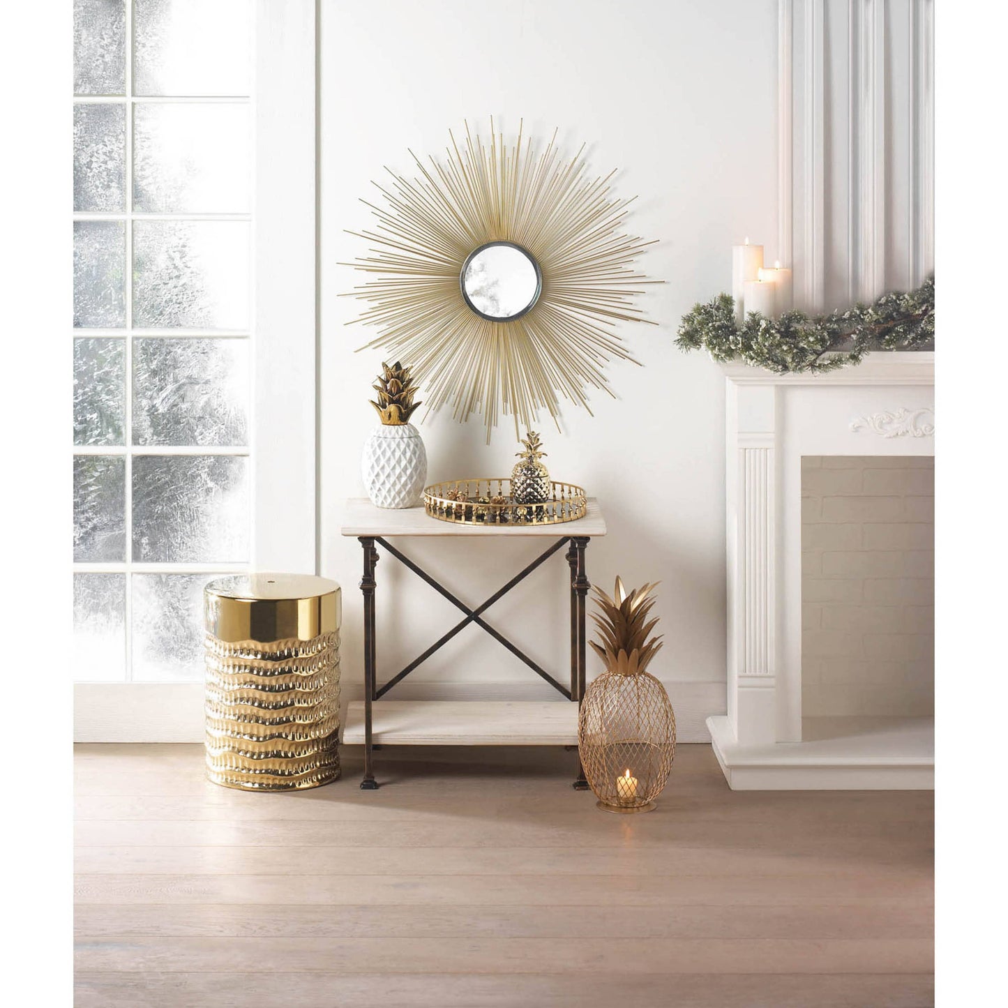 13'' Gold Topped Pineapple Jar