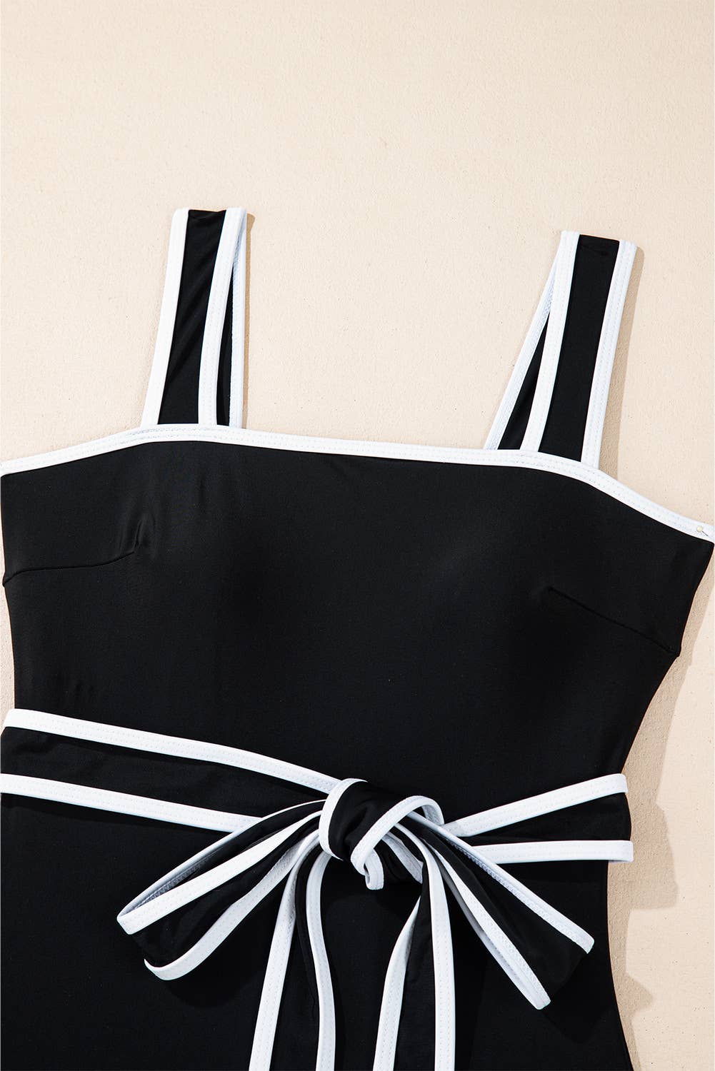 Colorblock Edge Belted One Piece Swimsuit (S-XL)