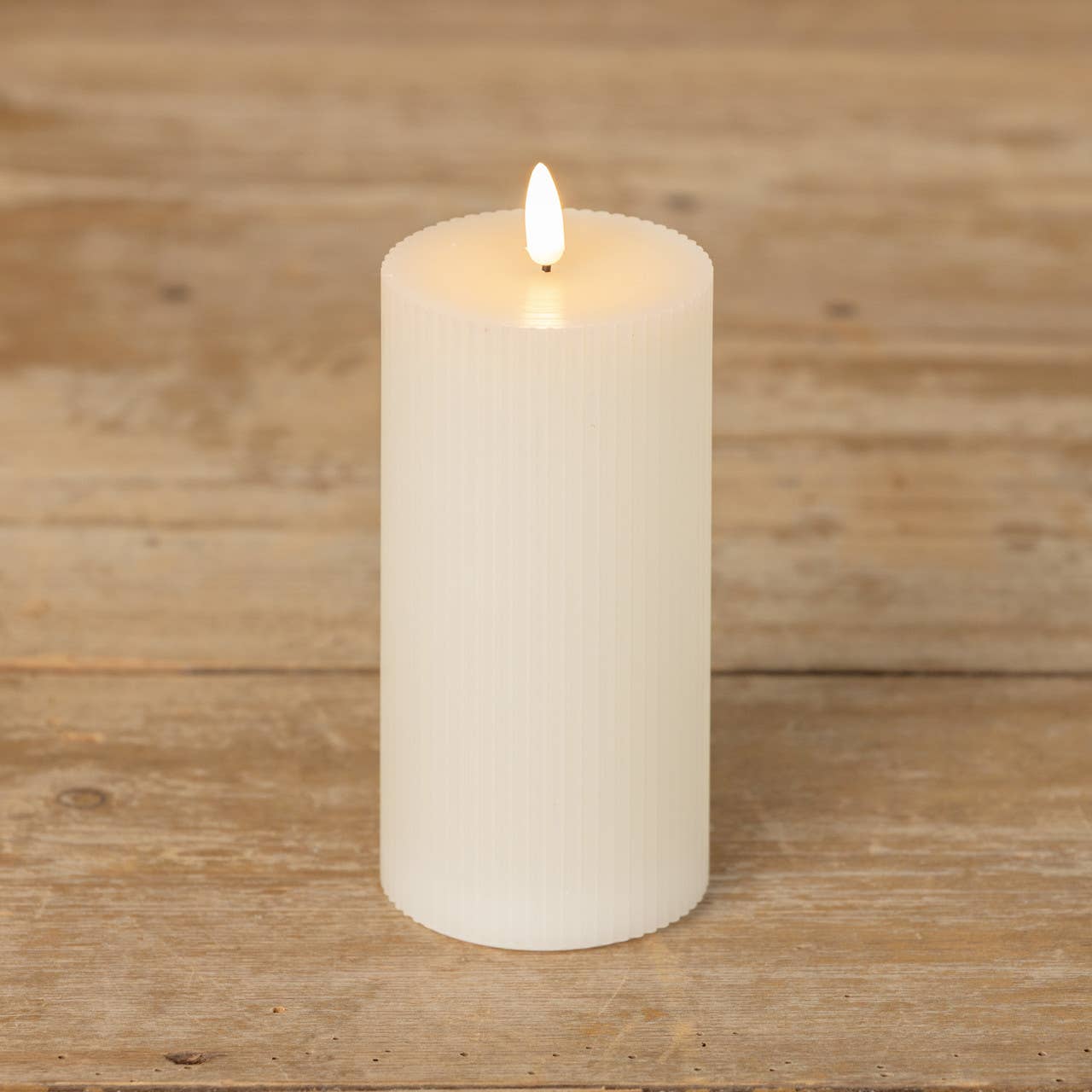 6" CREAM GROOVED 3D FLAME CANDLE