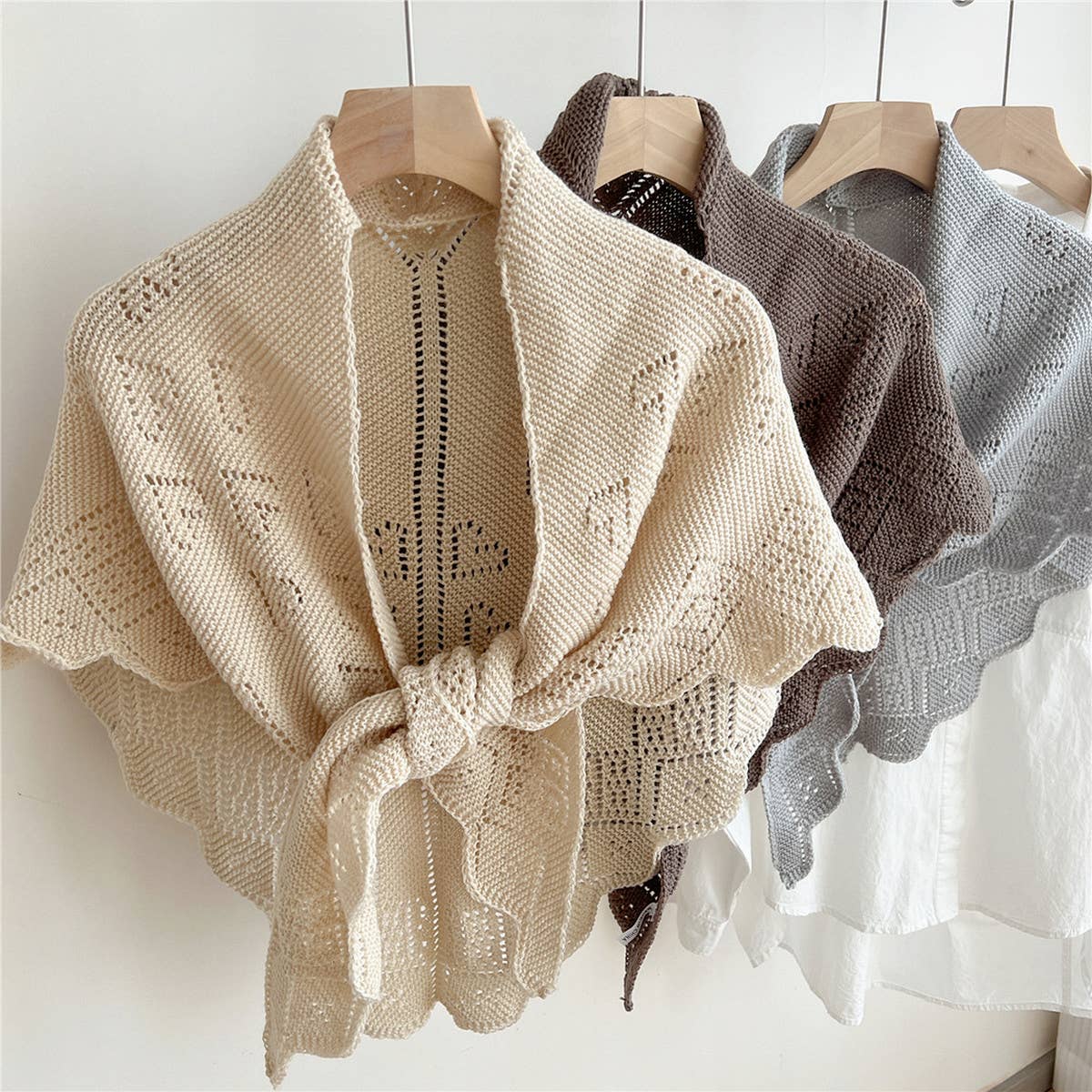 Knit Triangle Shawl Wrap for Summer Air Rooms_CWASC0845