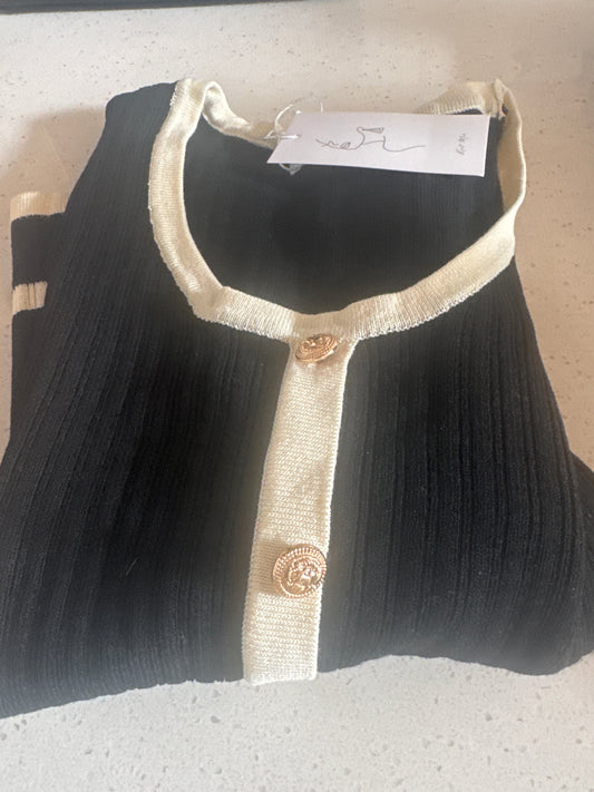 Medium Bl and Tan Knit