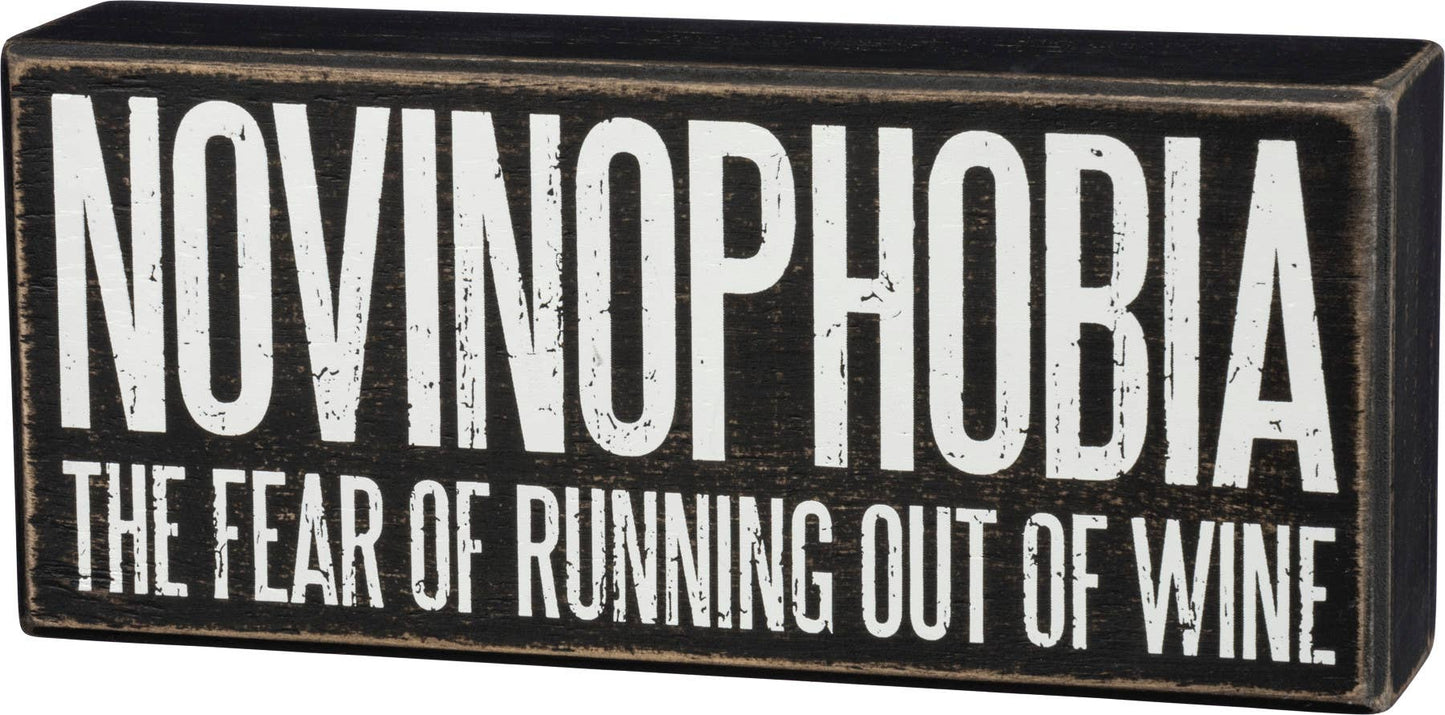 Novinophobia Box Sign
