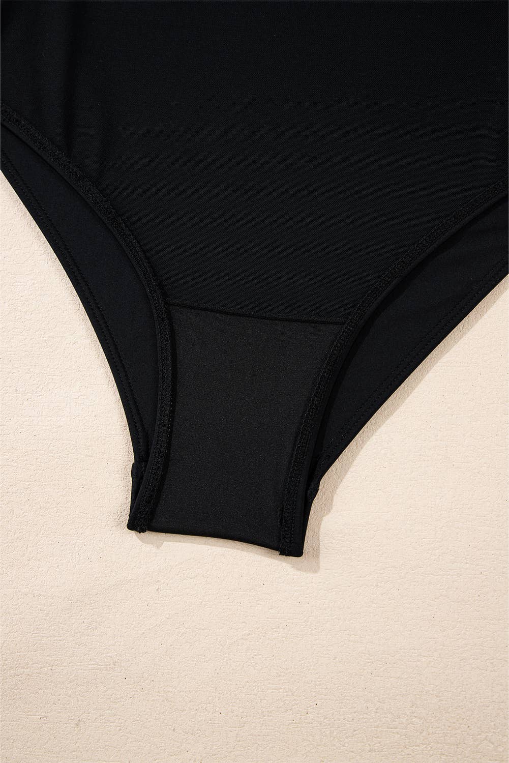 Colorblock Edge Belted One Piece Swimsuit (S-XL)