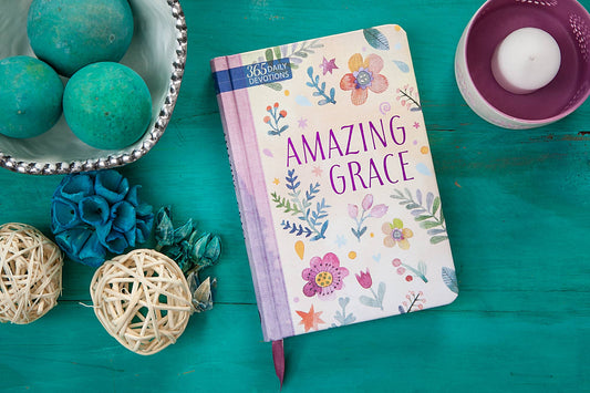 Amazing Grace (Yearlong Devotional, Mother's Day Gift Ideas)