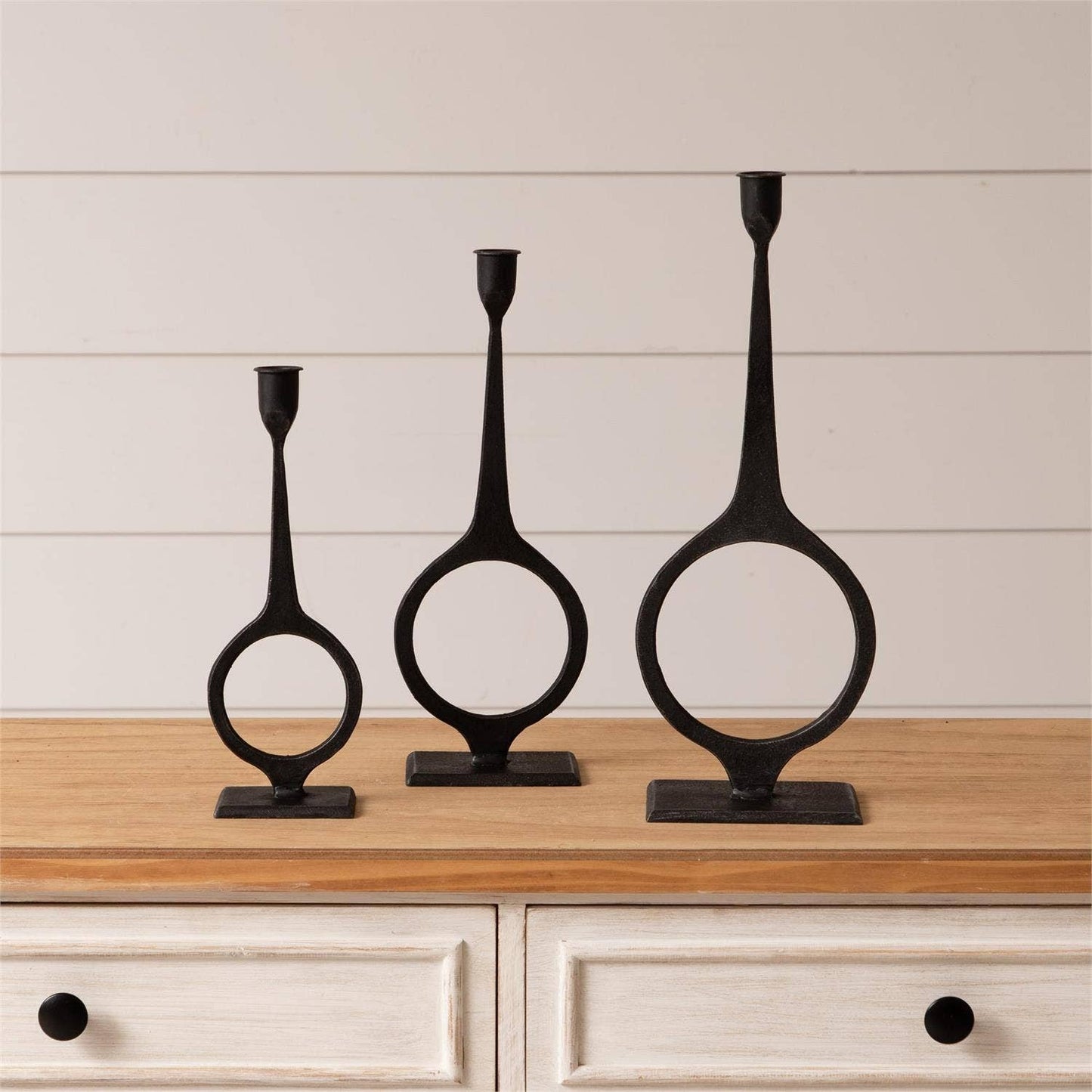 Round Taper Candle Holders (Set Of 03)