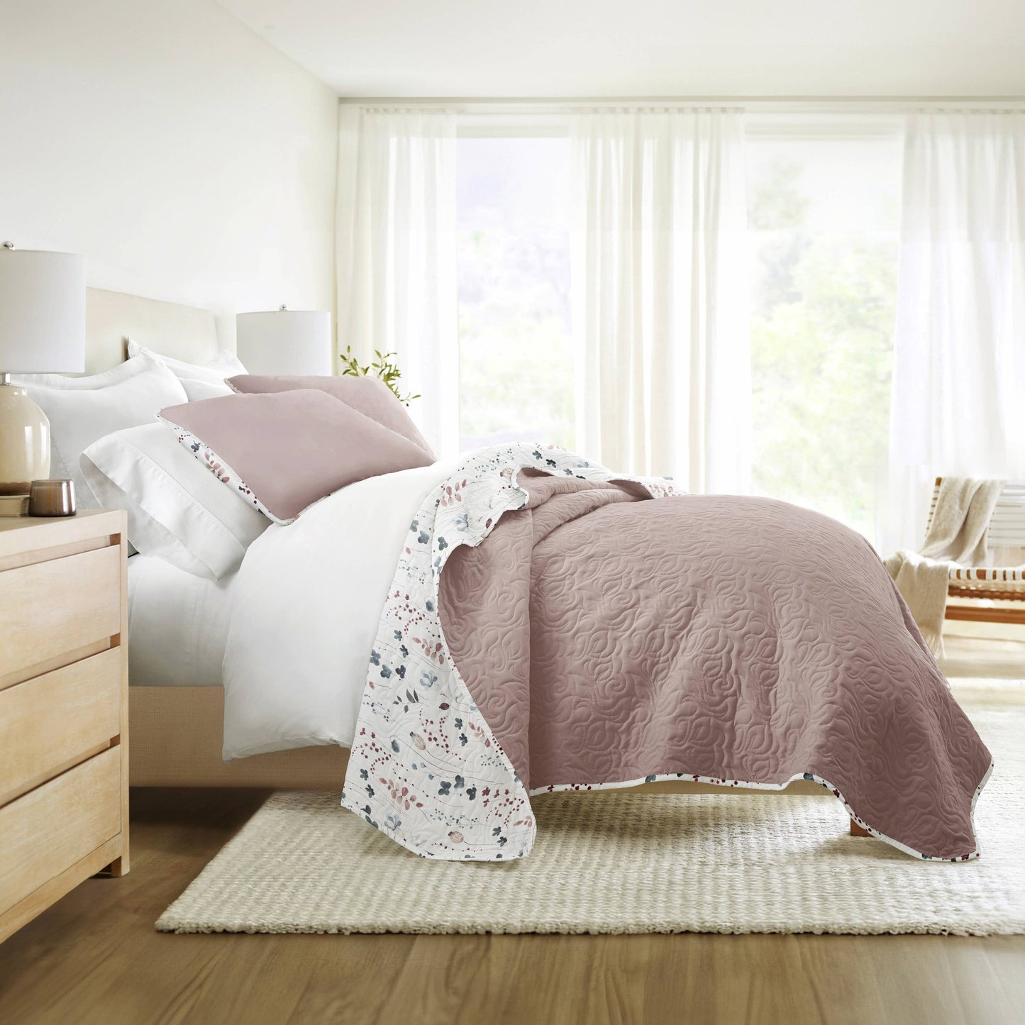 Poppy Bloom All Season Patterned Reversible Quilt Set