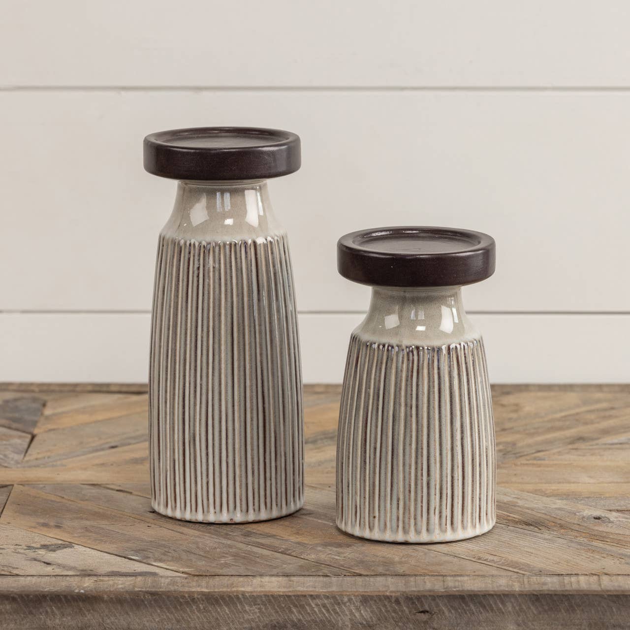 7.5" BEIGE & BROWN PILLAR CANDLE HOLDER