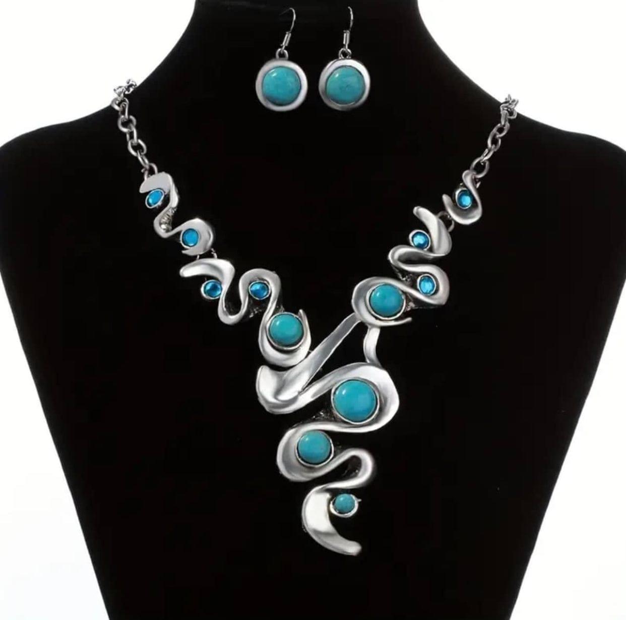 Turquoise Necklace & Earring Set
