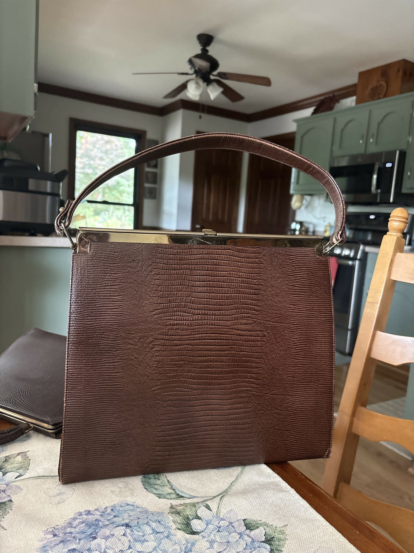 Vintage Bellstone lizard purse