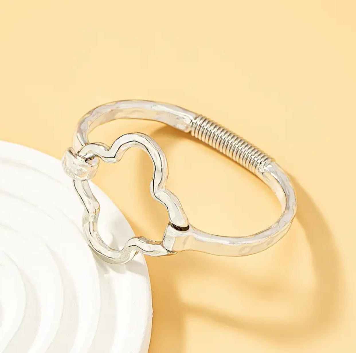 Delicate Hollow Flower Design Bracelet