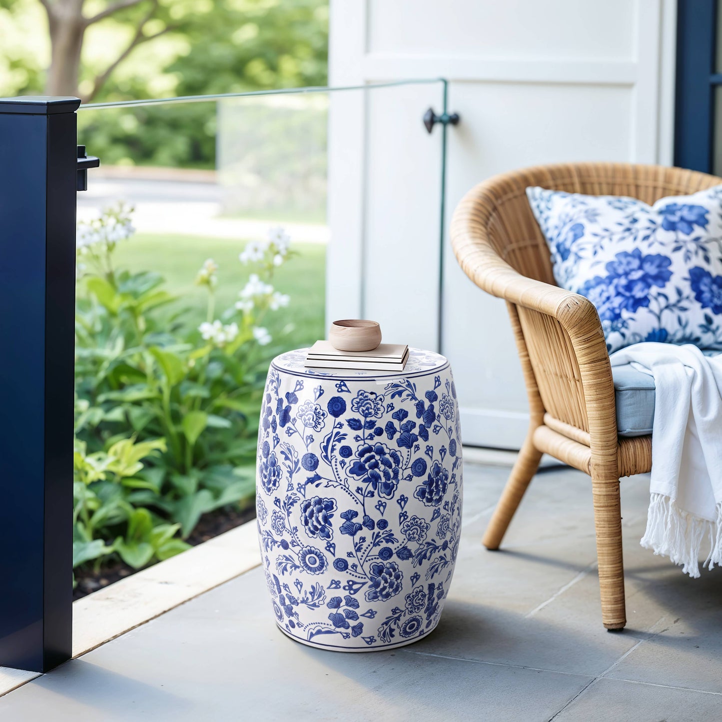 Ceramic Elegant Hydrangea Chinoiserie Stool - Blue, 17 in.