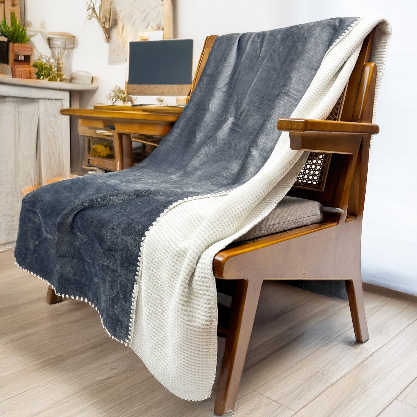Ultra-Soft Milk Flannel Velvet Waffle Weave Throw Blanket, Queen Size (60" x 80" / 152 x 203 cm)o