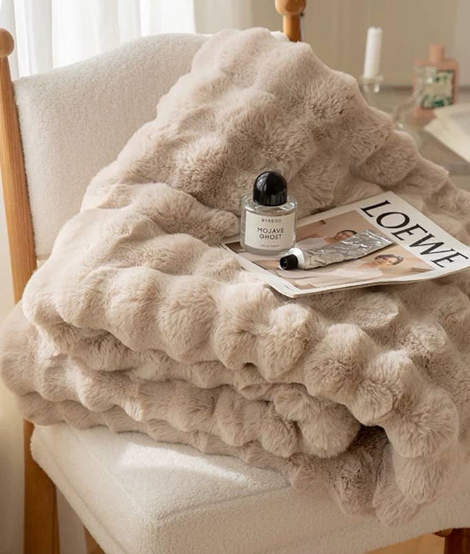 Luxury Soft Faux Rabbit Furry Throw Blankets Queen Size