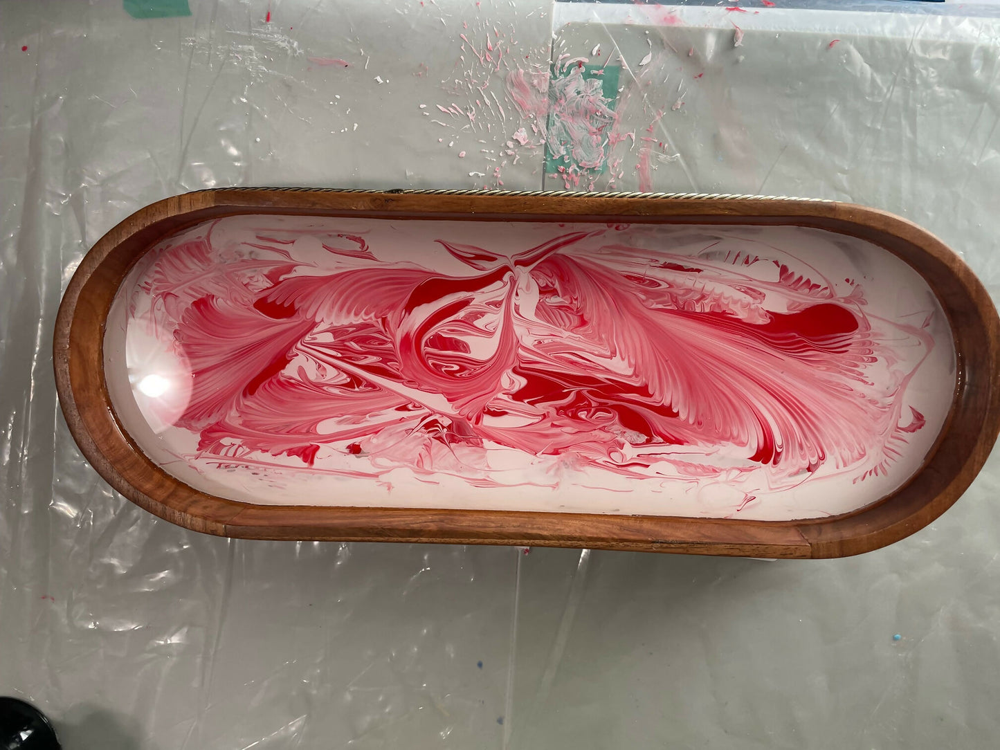 XMAS-Pink Oval w Ft 16 x 6